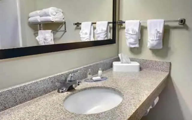 Stanton Inn And Suites