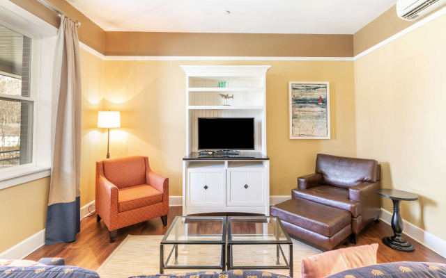 Inn at Diamond Cove
