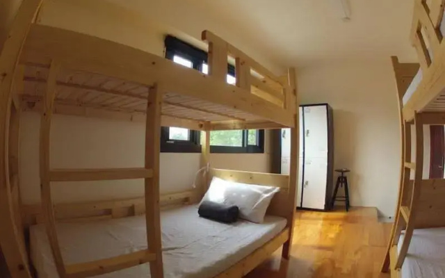 Seven Inn Hostel