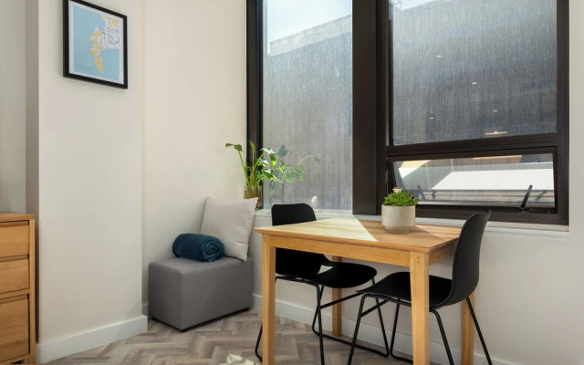 Foreshore Place 812