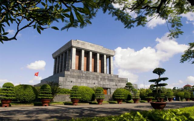 Отель Hanoi Luxor Вьетнам, Ханой - отзывы, цены и фото номеров - забронировать отель Hanoi Luxor онлайн вид на фасад