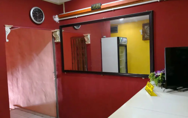 Lucky Budget Hotel