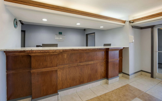 Quality Inn & Suites Clayton, NM