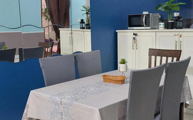 AD Homestay Gua Musang Terrace House with 3 room