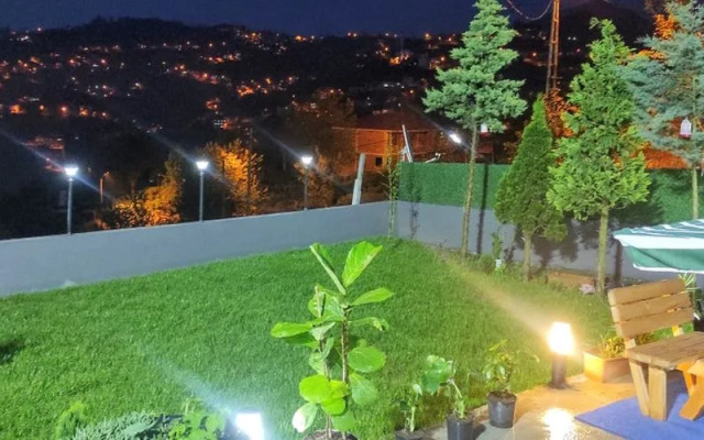 Sama House