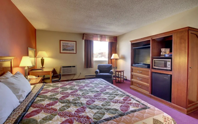 Eagle's Nest Hotel & Conference Center