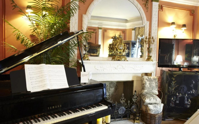The New York Renaissance Home and Guesthouse