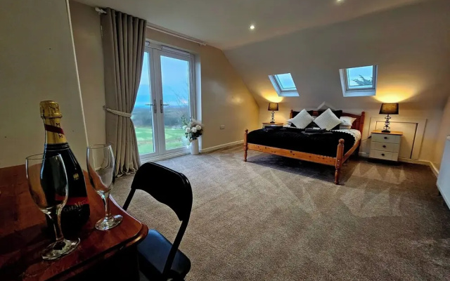 Seaside Bliss Retreat - 5 Bedroom House