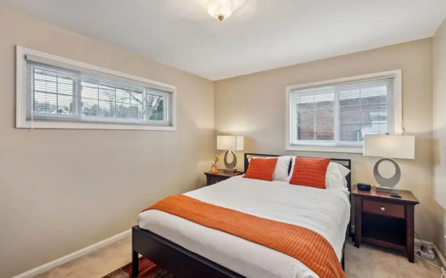 Uline Hospitality 4 Bedroom Home