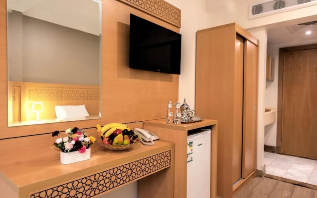 Borj Akhir Hotel