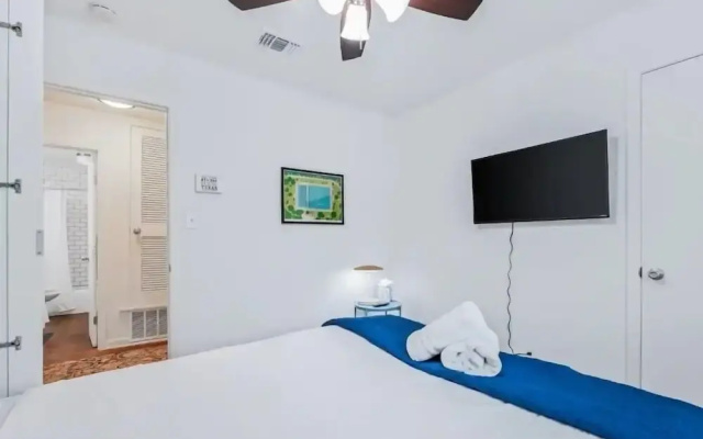 SoCo Oasis Retreat Relax in Comfort