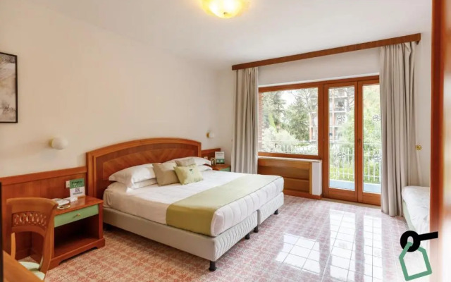 HOTIDAY Room Collection - Sorrento