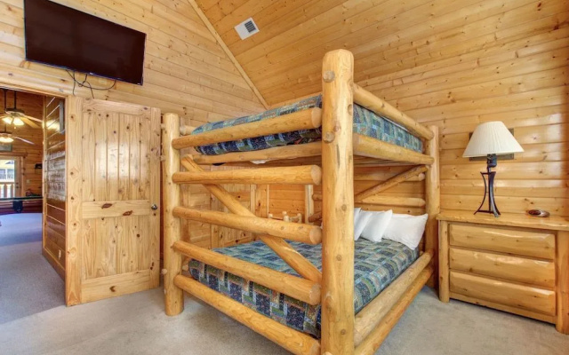 Moonlight Lodge by Jackson Mountain Rentals