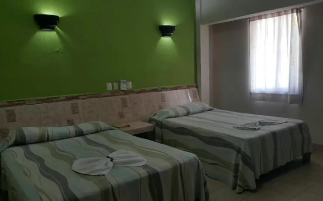 Hotel La Quinta Avenida