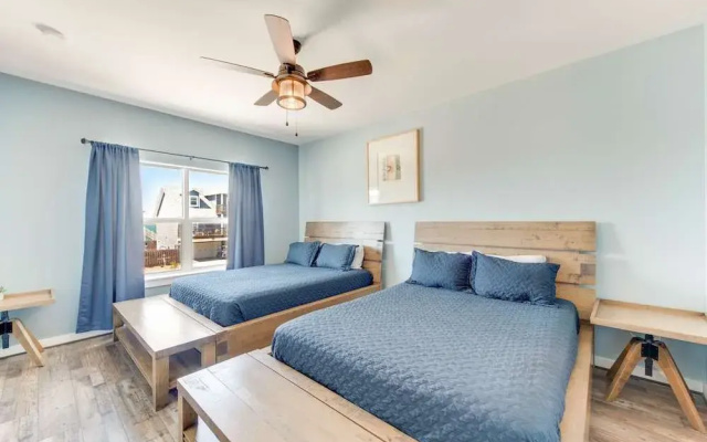 Big Blue by Silver Sands Vacation Rentals