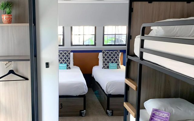 Отель Rendale Miami Beach