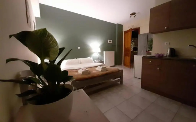 Keramidaki Mini Suites 2