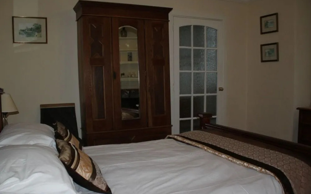 Friary Manor