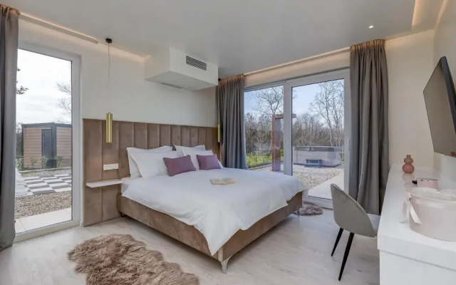Luxury Villa Sonia With Wellness Gym