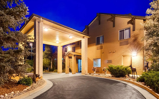 Best Western Plus Deer Park Hotel & Suites
