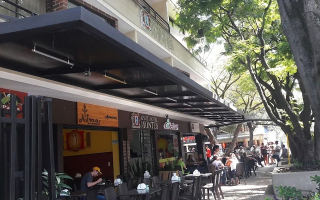 Apartahotel Montes sede de la Av 70