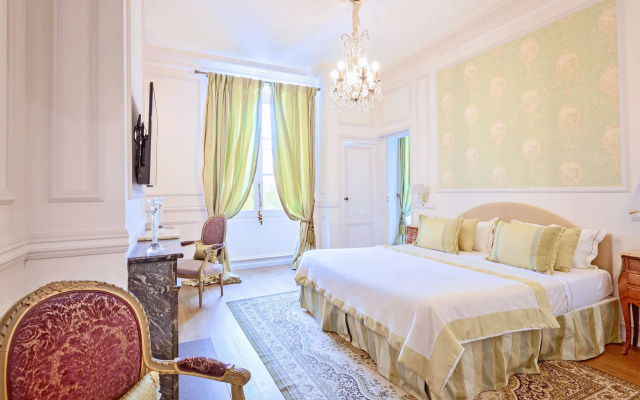 Villa Victor Louis
