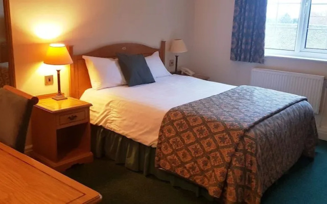 Hunters Lodge Hotel