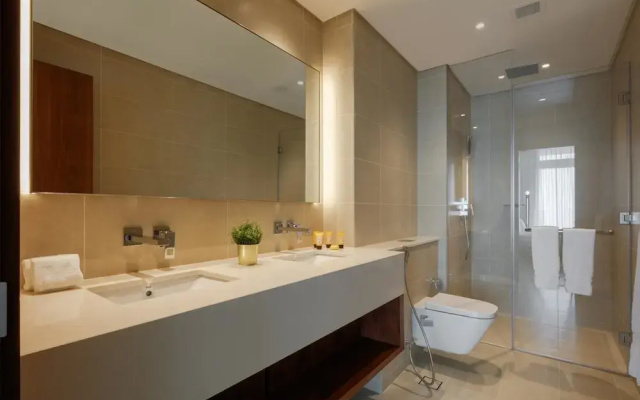Fantastay Marina Gate Tower