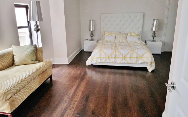 Stan Mansion Suite
