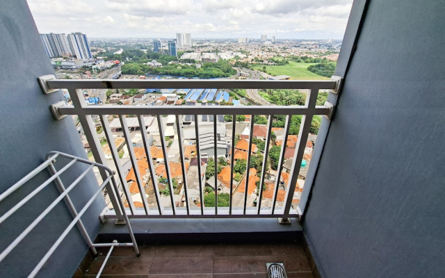 Wonderful Living Studio At Apartment Springwood Residence Tangerang