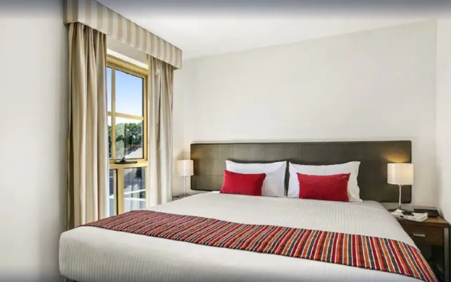 Melbourne Carlton Central Apartment Hotel