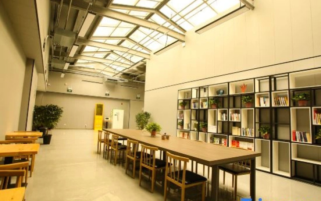 Kyoto Friends Room Youth Hotel (Beijing Wangjing Branch)