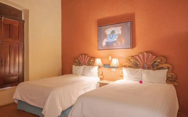 Hotel Plaza del Fuerte by Balderrama Hotel Collection