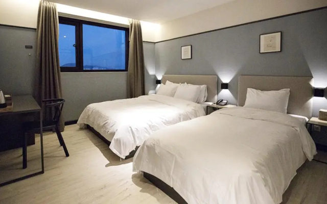 Brown Dot Myeongji