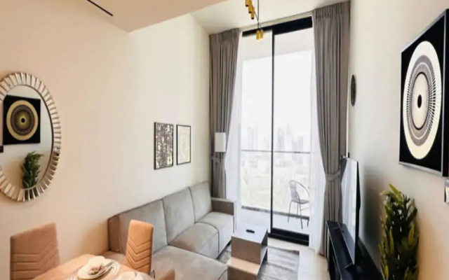 Luxury Belvilla 1BR Pool View Apartment in JVC