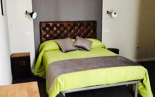 Pove 2.4 Hotel