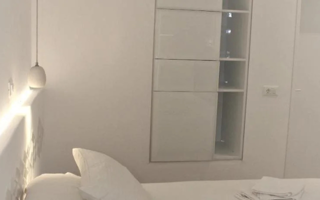 Christina Studios