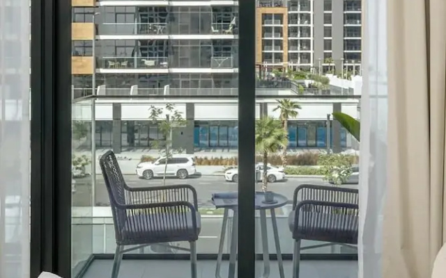 Stylish Studio Getaway 10 Minutes to Dubai Mall