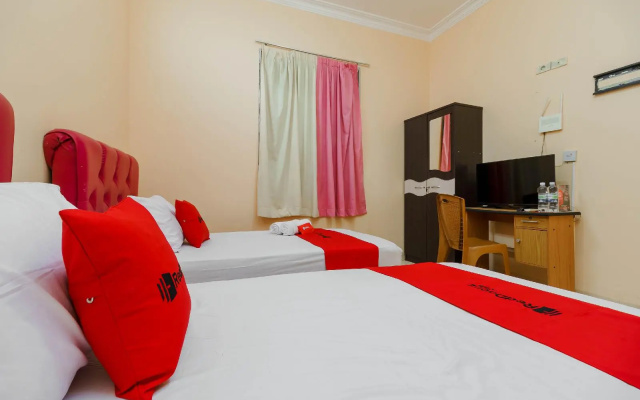 RedDoorz Syariah near Palembang Square Mall 3