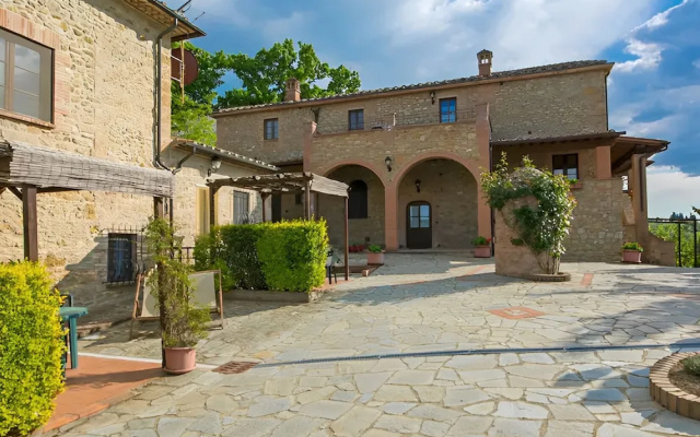 Casale Giulia
