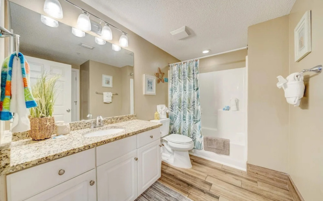 Majestic Beach Towers 2-901
