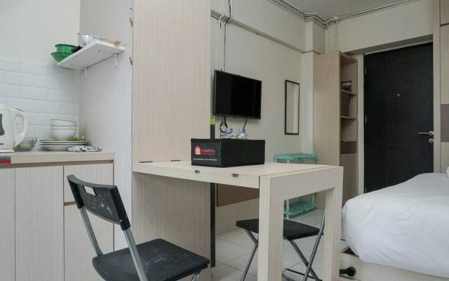 Comfortable and Homey Studio Apartment at Kebagusan City