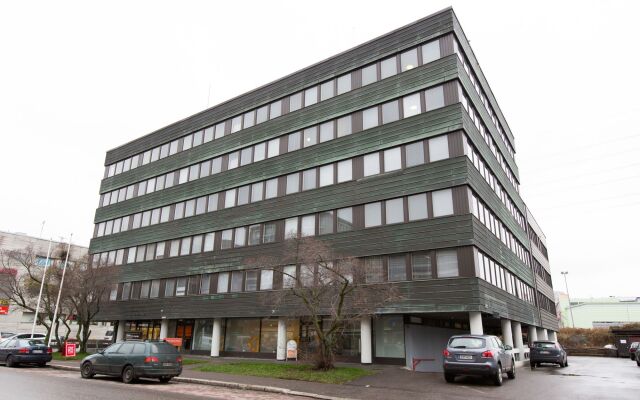 Отель Forenom Aparthotel Helsinki Herttoniemi Финляндия, Хельсинки - 4 отзыва об отеле, цены и фото номеров - забронировать отель Forenom Aparthotel Helsinki Herttoniemi онлайн вид на фасад