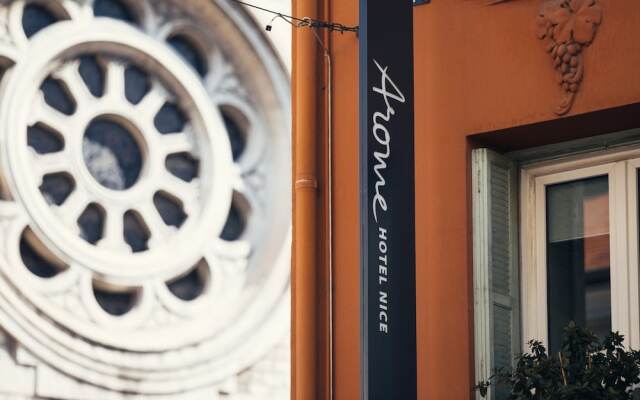 Отель Arome Hôtel вид на фасад
