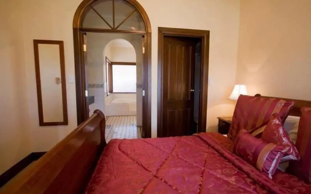 Brice Hill Country Lodge