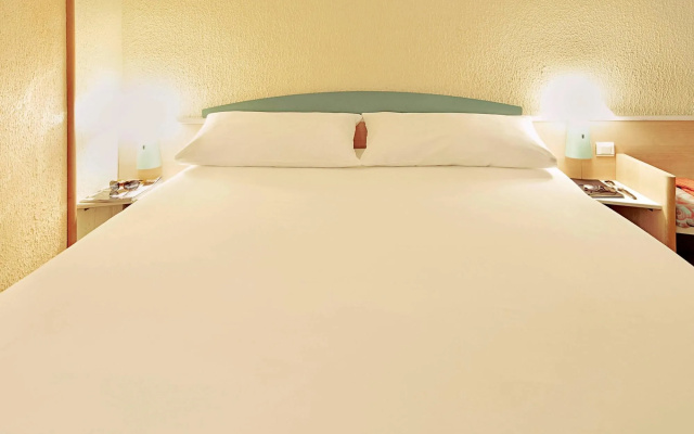 ibis Carcassonne Est La Cité
