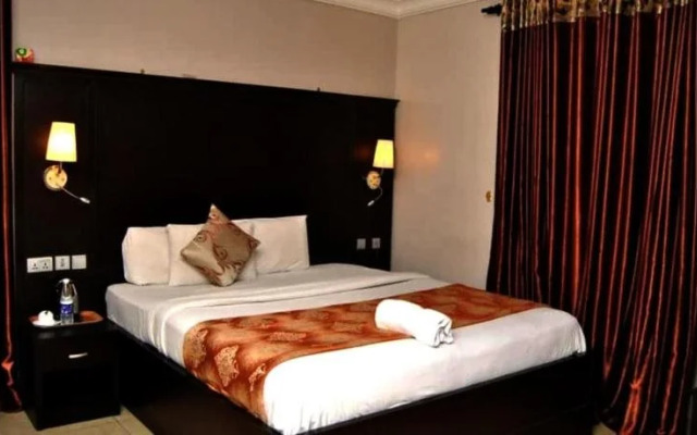Royal Jatoz Hotels