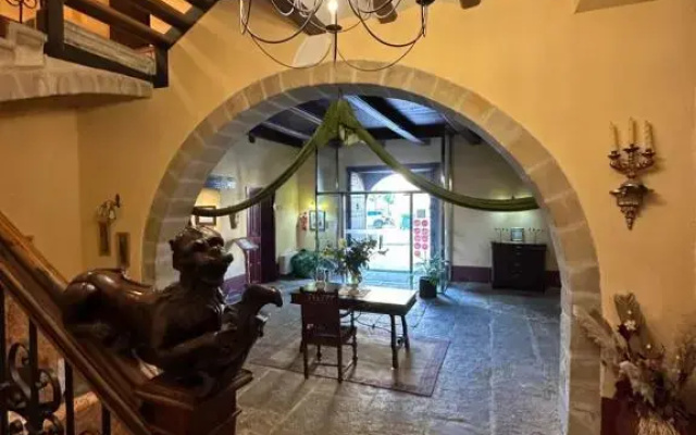 Hotel De La Villa