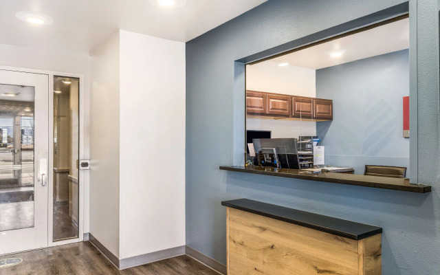 WoodSpring Suites Bentonville