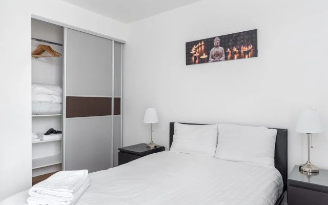 Modern Bedford Blues Apartment